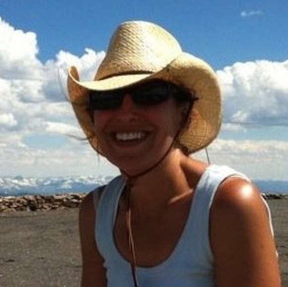 Meet your Posher, Jennie - Picture 1 of 1